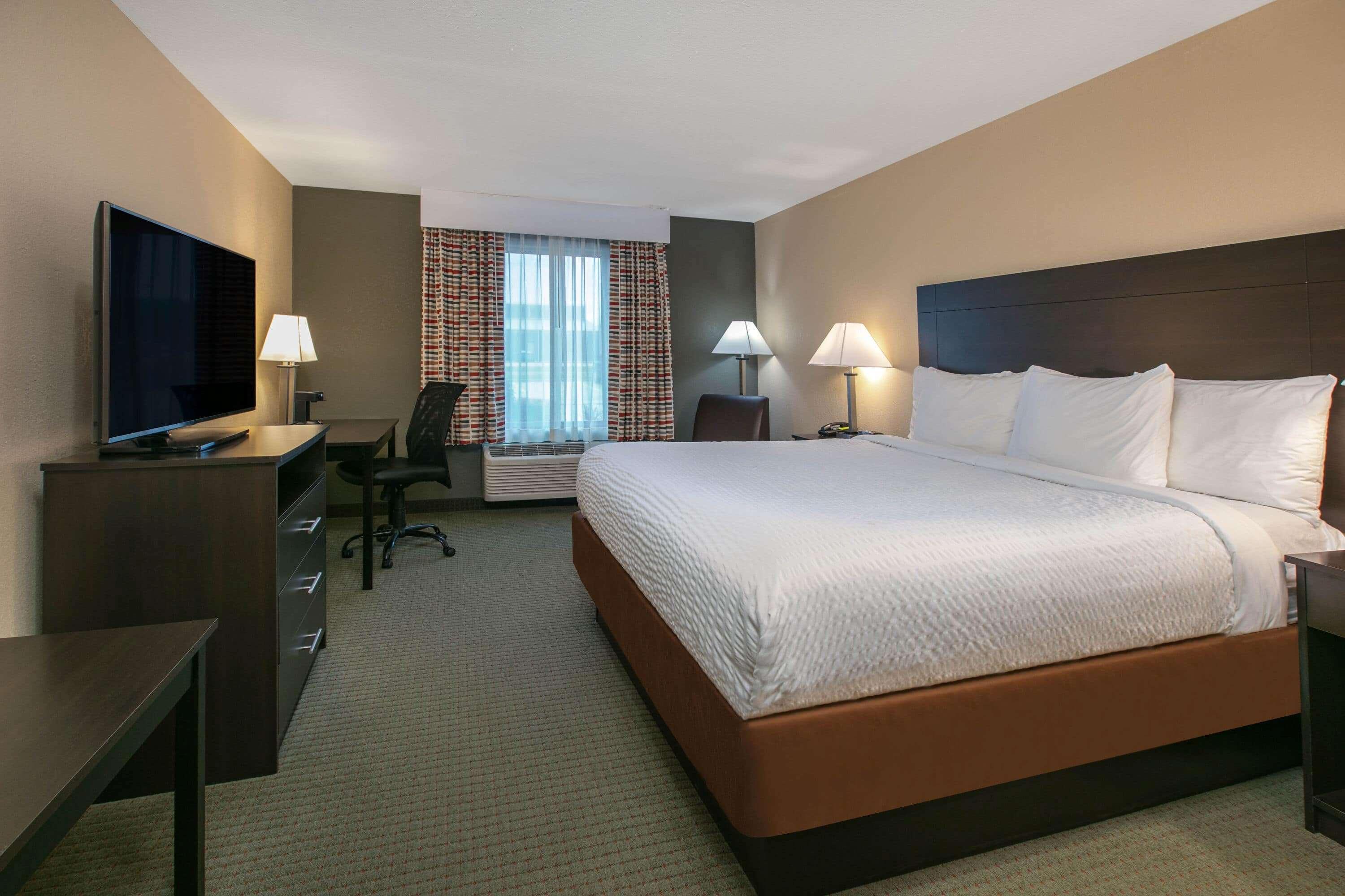 Days Inn & Suites By Wyndham Florence/Jackson Area מראה חיצוני תמונה