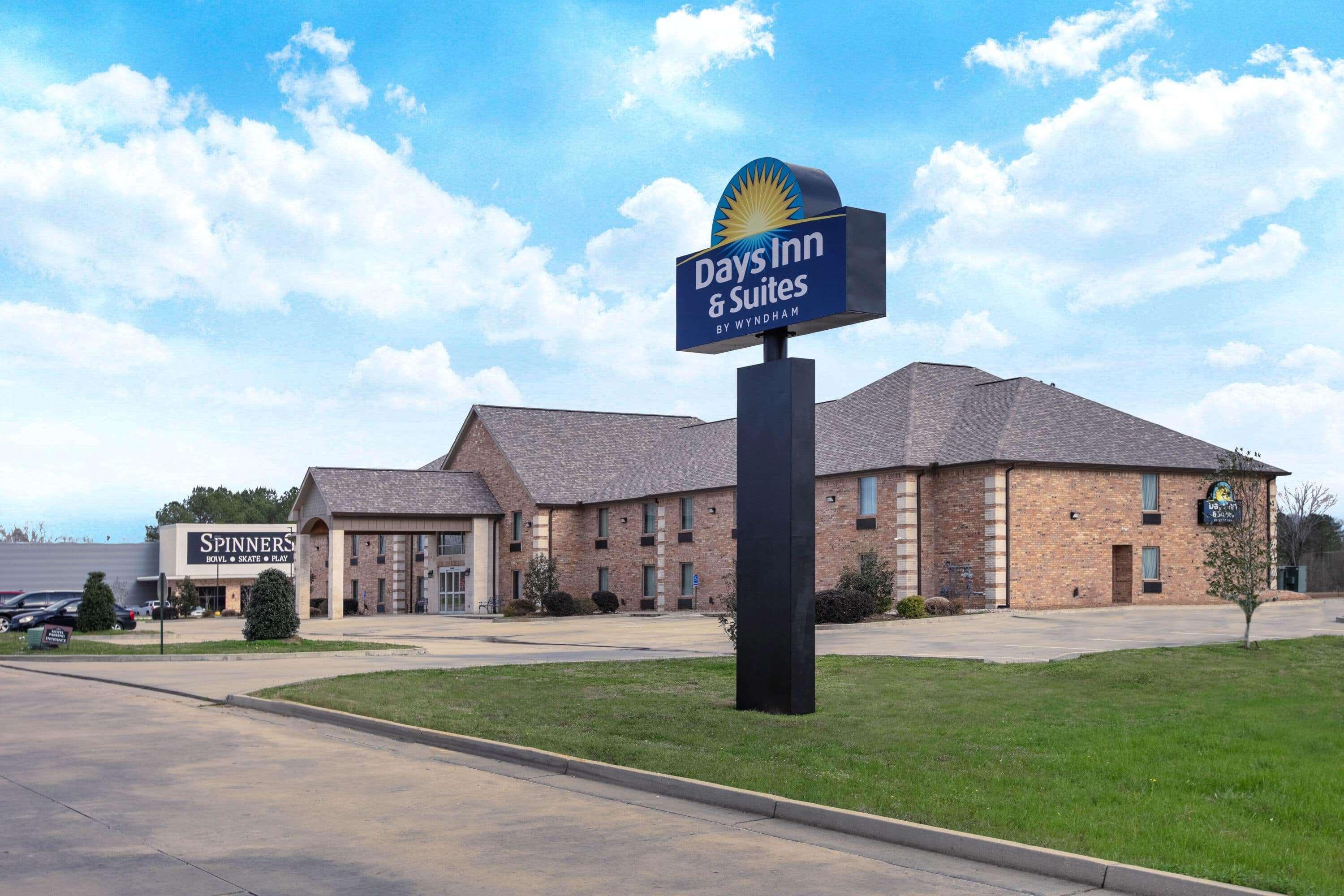 Days Inn & Suites By Wyndham Florence/Jackson Area מראה חיצוני תמונה