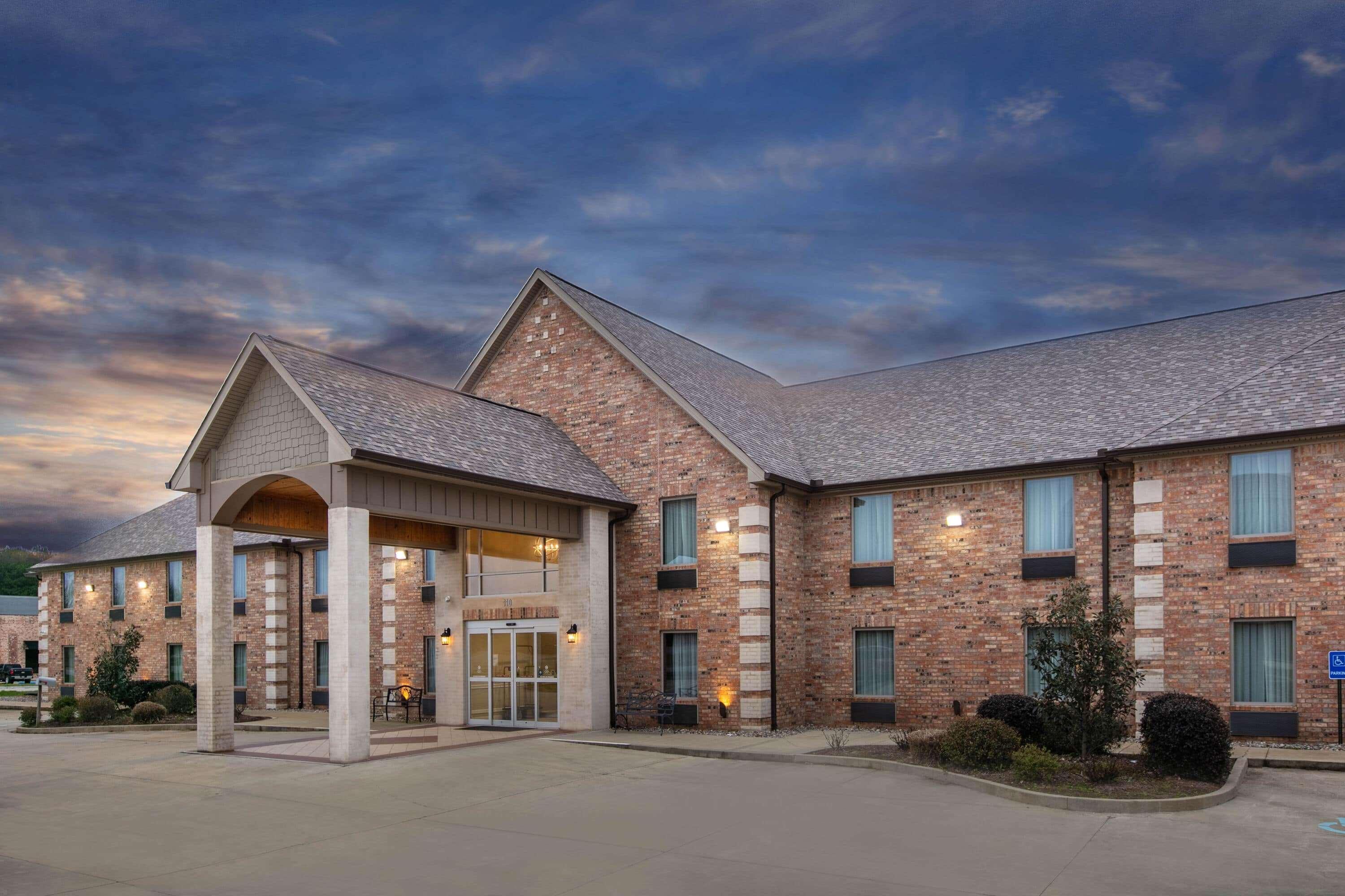 Days Inn & Suites By Wyndham Florence/Jackson Area מראה חיצוני תמונה