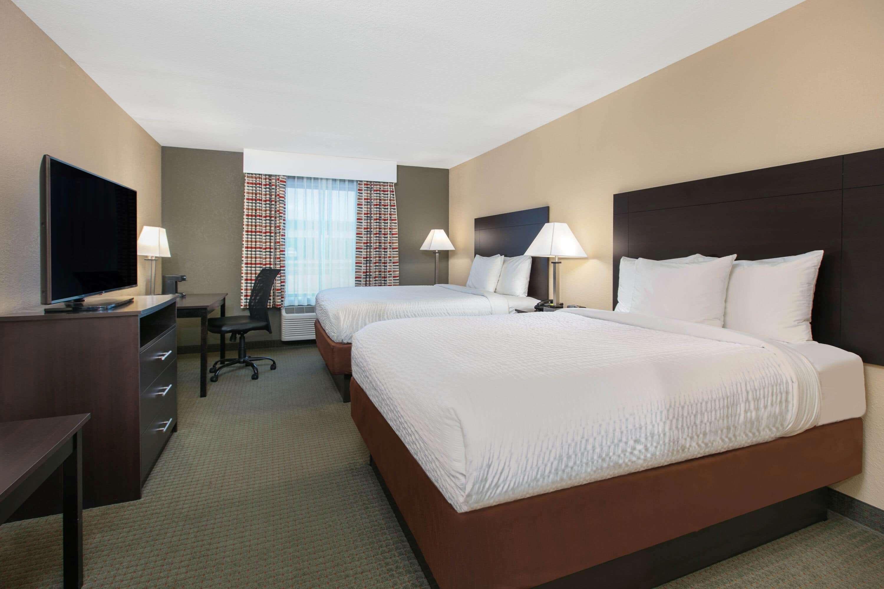 Days Inn & Suites By Wyndham Florence/Jackson Area מראה חיצוני תמונה