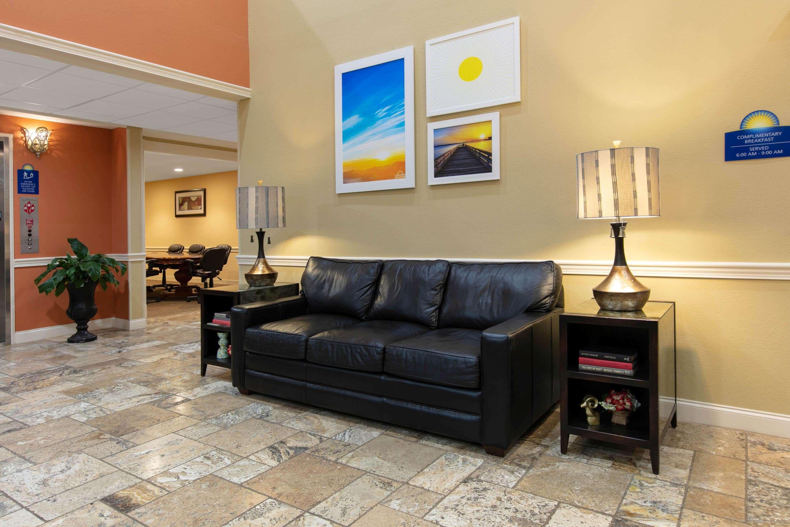 Days Inn & Suites By Wyndham Florence/Jackson Area מראה חיצוני תמונה